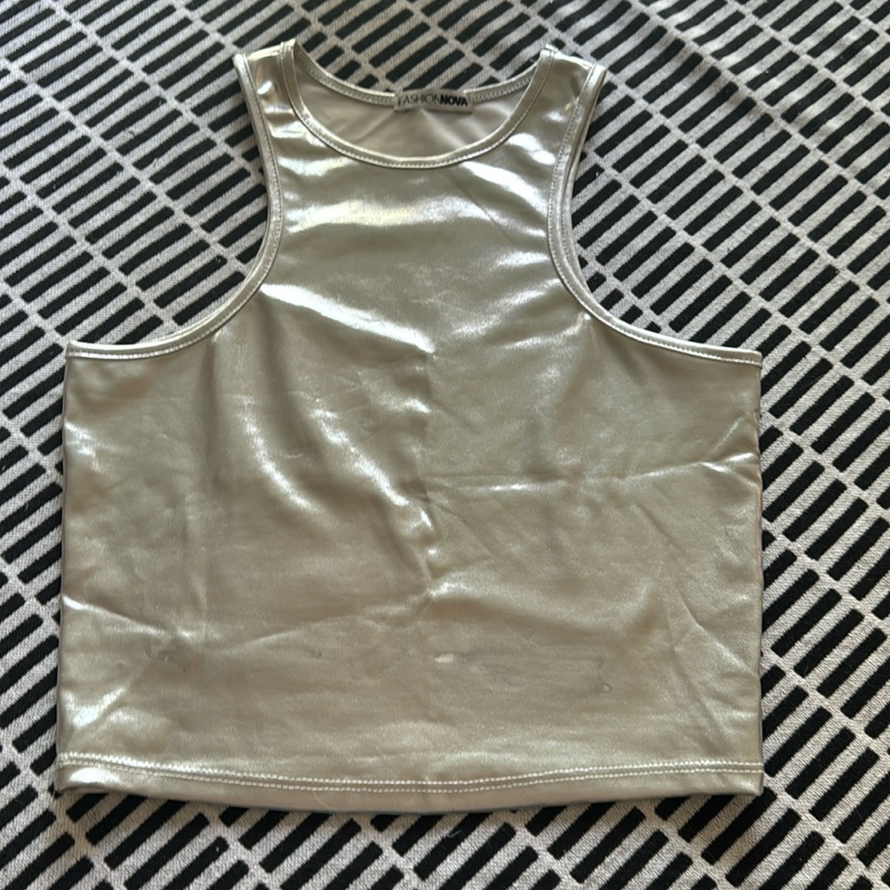 Fashion Nova size large silver cropped tank